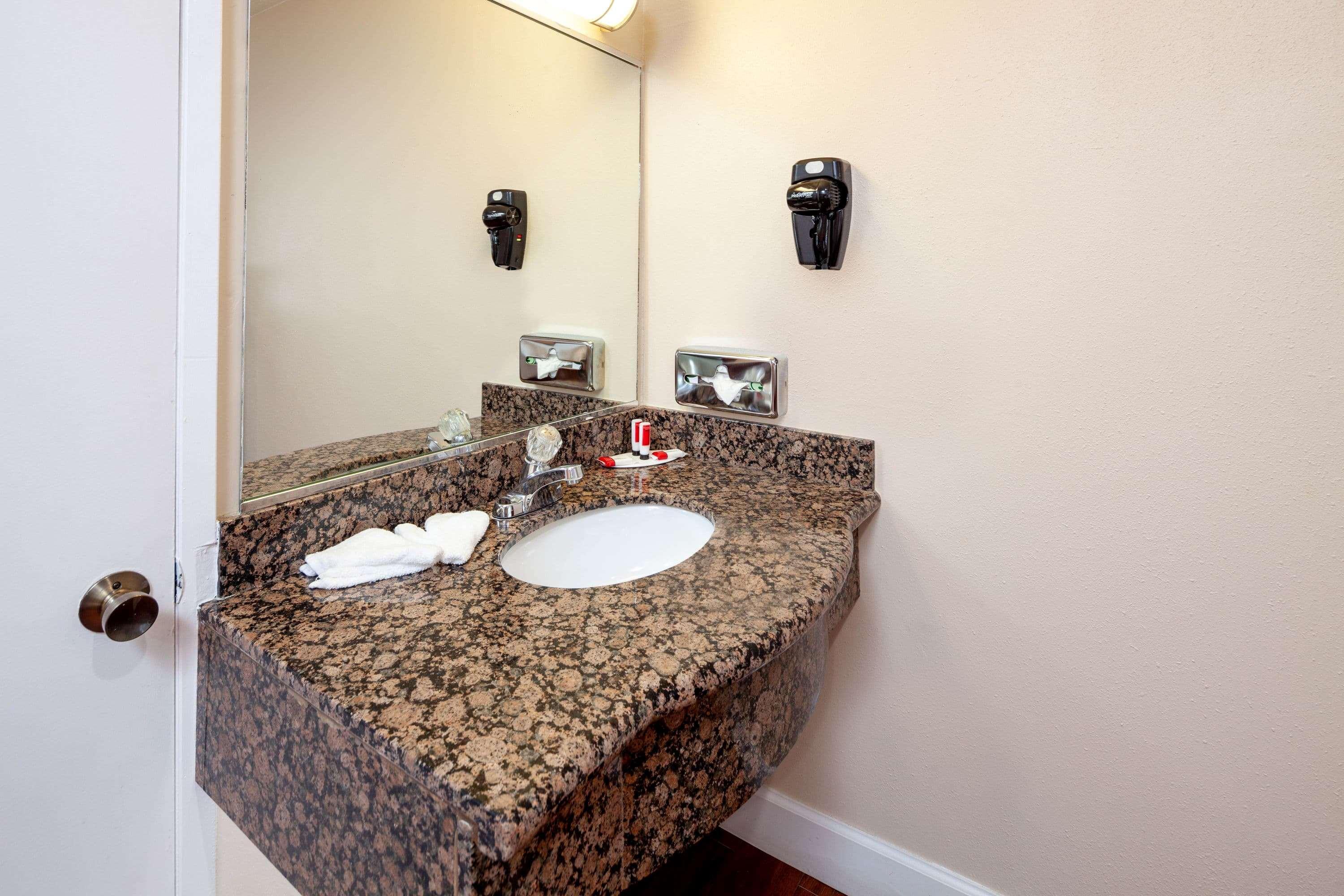 Travelodge By Wyndham Harbor City Los Angeles Eksteriør bilde